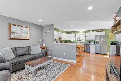 31 Upland St unit 2, North Andover, MA 01845 - photo 5