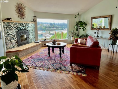 236 Fountain Ct, Brookings, OR 97415 - photo 3