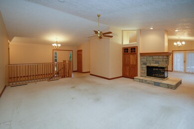 9419 Highland View Dr-106