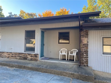 19 Davis Cir, Bella Vista, AR 72715 - photo 2