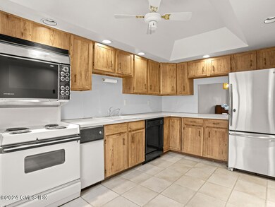 17 Palmer St unit 5, Cos Cob, CT 06807 - photo 5