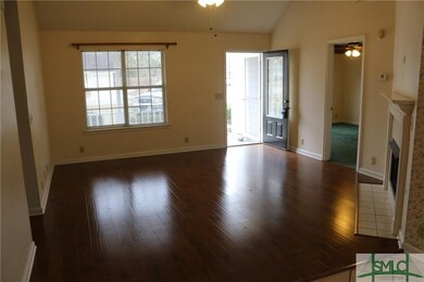 Laminate flooring in main area