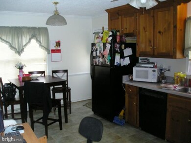 12101 Timbernorth Ct, Midlothian, VA 23112 - photo 3
