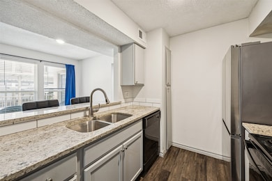 6050 Melody Ln unit 107, Dallas, TX 75231 - photo 7