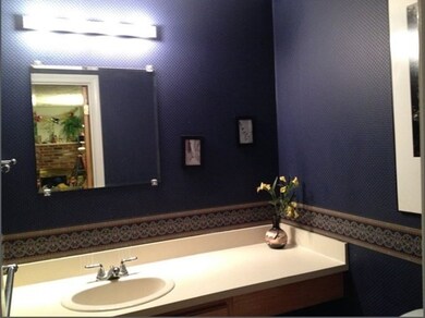 81 Voyagers Ln unit 81, Ashland, MA 01721 - photo 6