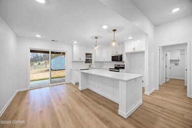 114 Crestview Cove, Trenton, TN 38382 - photo 6