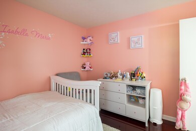 9308 Pagoda Dr, Louisville, KY 40229 - photo 7