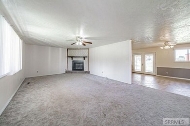 883 Robert St, Blackfoot, ID 83221 - photo 7