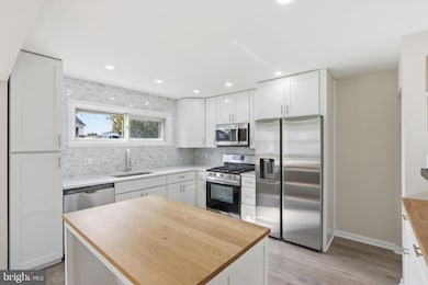 2828 Alabama Ave, Halethorpe, MD 21227 - photo 7