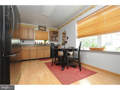 24 Jazz Cir, Whitehall, PA 18052 - photo 7