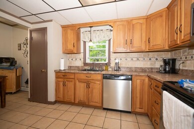 1001 Stafford St, Rochdale, MA 01542 - photo 6