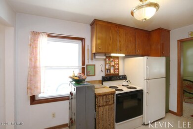 1713 Fuller Ave NE, Grand Rapids, MI 49505 - photo 5