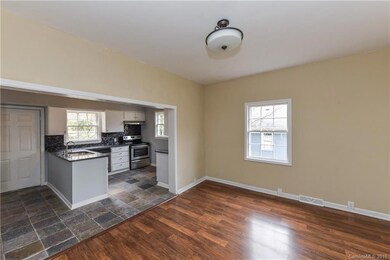 430 S Meeting St, Statesville, NC 28677 - photo 6