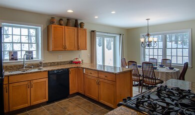 40 Mercy Strong Ln, Hartford, VT 05001 - photo 6