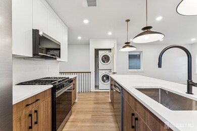 84 Hollywood Ave, East Orange, NJ 07018 - photo 5