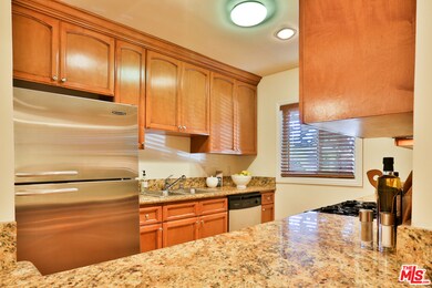 14934 Dickens St unit 2, Sherman Oaks, CA 91403 - photo 7