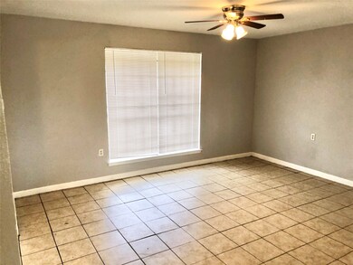 8214 Avert Ct, Houston, TX 77088 - photo 4