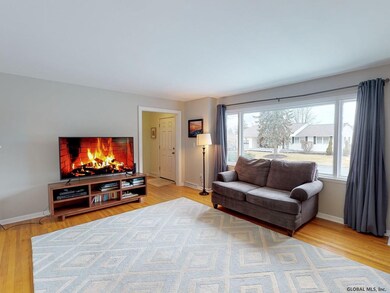 2 Hadden Ln, Troy, NY 12180 - photo 4