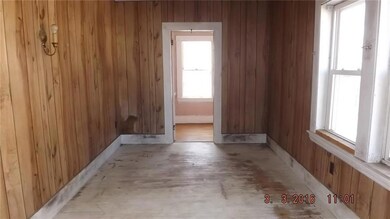 81 Elm St, Mechanic Falls, ME 04256 - photo 4