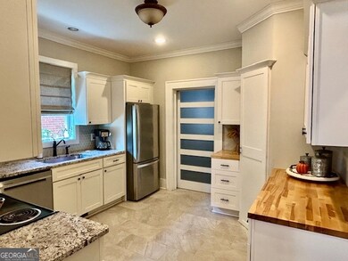 319 E College St, Griffin, GA 30224 - photo 4