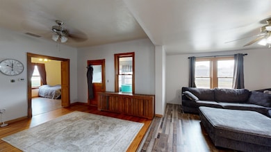 814 S 2nd St, Guttenberg, IA 52052 - photo 7