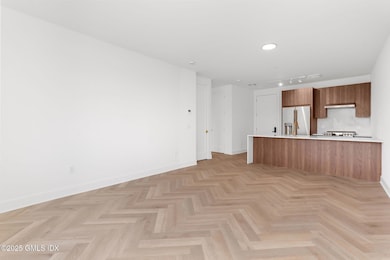 100 E Putnam Ave unit 210, Greenwich, CT 06807 - photo 5