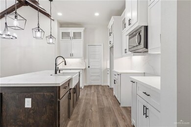 1801 Jared Dr, San Juan, TX 78589 - photo 6