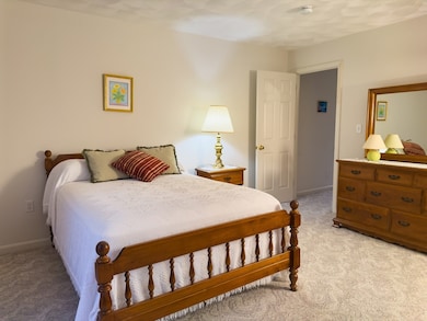 127 Caddy Ct, Tewksbury, MA 01876 - photo 7