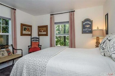 Downstairs bedroom.