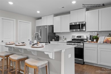 131 Brentwood Dr unit GBD 71, Statesville, NC 28625 - photo 2