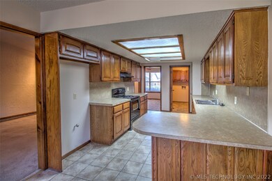 3000 E Oakridge St, Broken Arrow, OK 74014 - photo 7