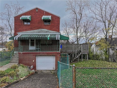 939 Delevan St, Pittsburgh, PA 15217 - photo 3