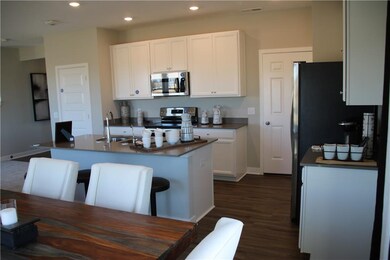 Photos shown may be an artist rendering, model home, or of the same model but located in a different Lennar subdivision due to current construction stage.