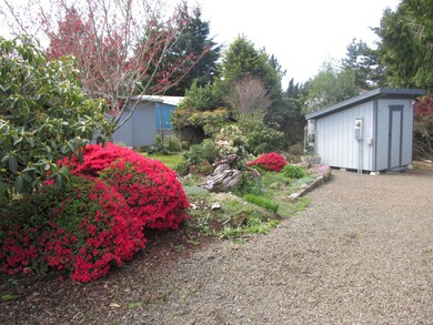 521 SE Reef Ave, Lincoln City, OR 97367 - photo 4