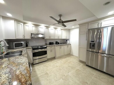 Starlight Towers unit 11G, Lauderdale By the Sea, FL 33308 - photo 2