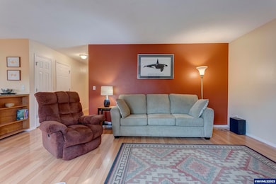 1212 SE Seaport Cir, Corvallis, OR 97333 - photo 4