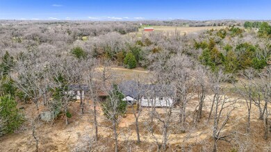 1073 Desvoignes Rd, Denison, TX 75021 - photo 6
