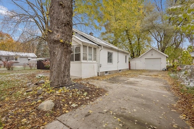 947 Roger St NW, Grand Rapids, MI 49544 - photo 4