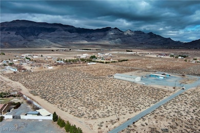 View of mountain feature