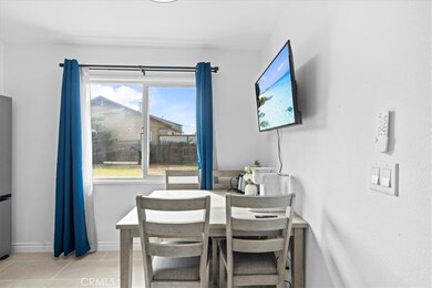 1099 Bonita St unit 2, Tustin, CA 92780 - photo 4