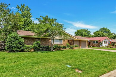 1129 Mary Dr, Hurst, TX 76053 - photo 4