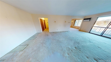 399 Skyline Dr, Pomona, NY 10970 - photo 4