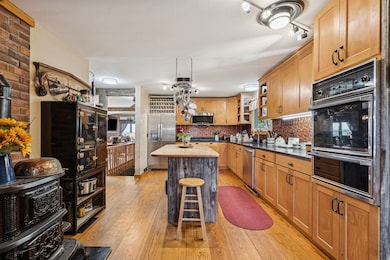 867 E Bethel Rd, Randolph Center, VT 05061 - photo 4