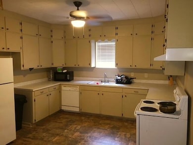 2710 U S 49, Collins, MS 39428 - photo 6