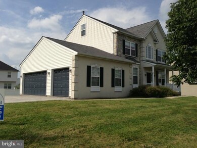 2301 Sienna Dr, Norristown, PA 19401 - photo 2
