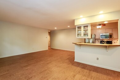 007-Living_Room-3122948-medium