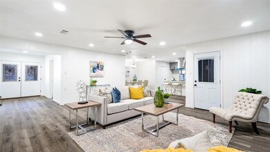 704 Thousand Oaks Dr, Hurst, TX 76054 - photo 7