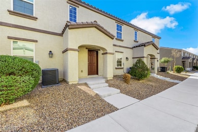 Mediterranean / spanish-style home featuring stucc