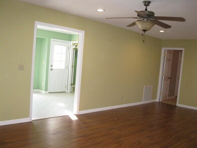 168 Briarwood Dr, Manchester, TN 37355 - photo 5