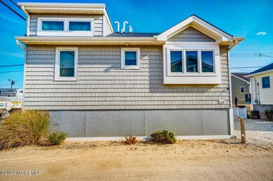 108 w amberjack way Lavallette-large-003